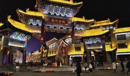 兰州老街吃瓜截图,夏日风情尽收眼底