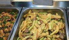 学院食堂吃瓜,美食盛宴等你来尝