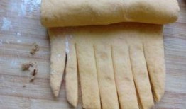 毛毛虫吃瓜,自然界的奇妙食性探索