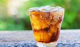 姨妈期间吃哈密瓜喝可乐,神奇缓解法？