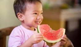 积食可以吃瓜吗,西瓜还是退避三舍？揭秘瓜果与积食的微妙关系