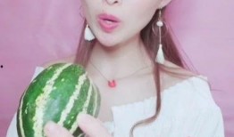 娱乐吃瓜酱白色,揭秘白色背后的故事与真相