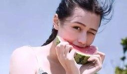 做梦吃瓜女孩图片真人