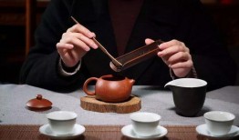 抽烟喝茶吃瓜,闲谈生活百态