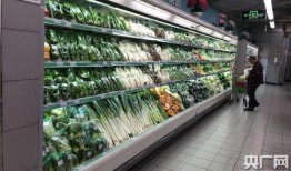 滨河路吃瓜,夏日街头美食盛宴